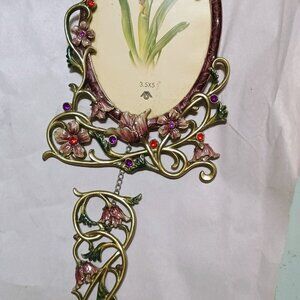 Beautiful glass gem hanging 3 x 5 picture frame